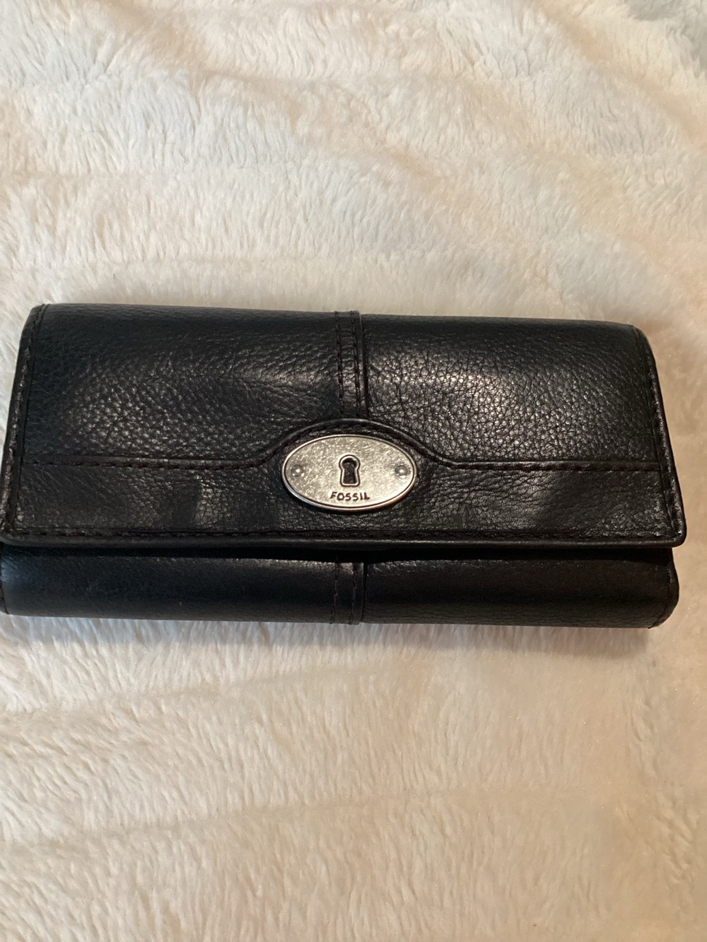 Vintage Fossil Women's Leather Trifold Wallet Black Keyhole Style EUC